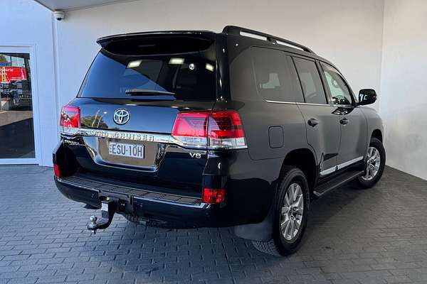 2020 Toyota Landcruiser Sahara VDJ200R