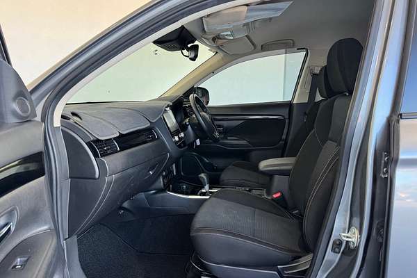 2020 Mitsubishi Outlander ES ZL