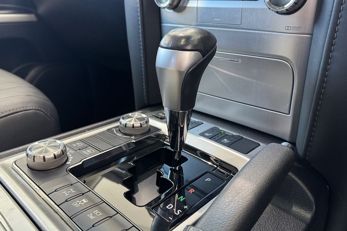 2020 Toyota Landcruiser Sahara VDJ200R