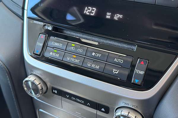 2020 Toyota Landcruiser Sahara VDJ200R