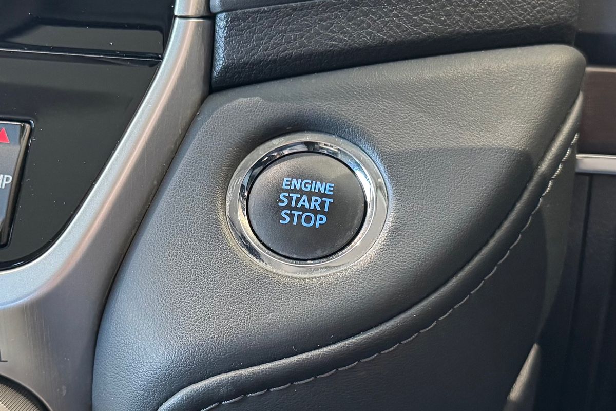 2020 Toyota Landcruiser Sahara VDJ200R