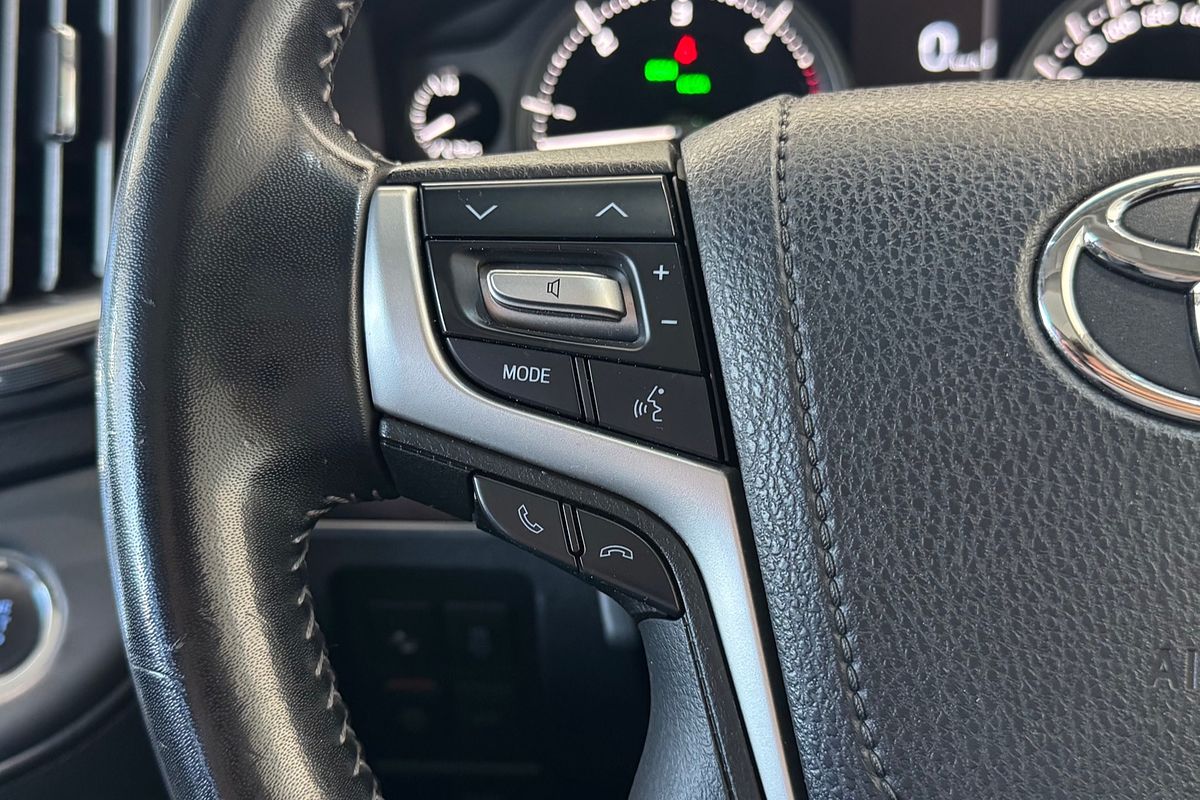 2020 Toyota Landcruiser Sahara VDJ200R