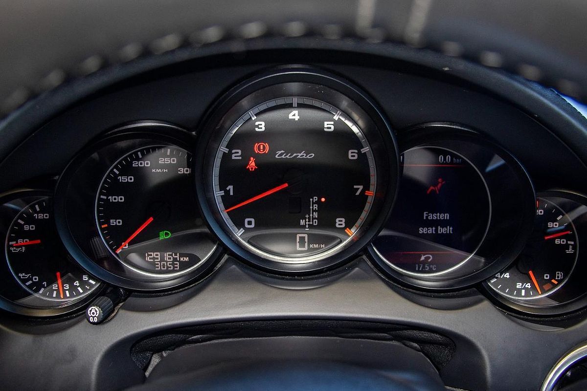 2010 Porsche Cayenne Turbo 9PA
