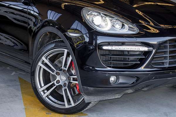 2010 Porsche Cayenne Turbo 9PA