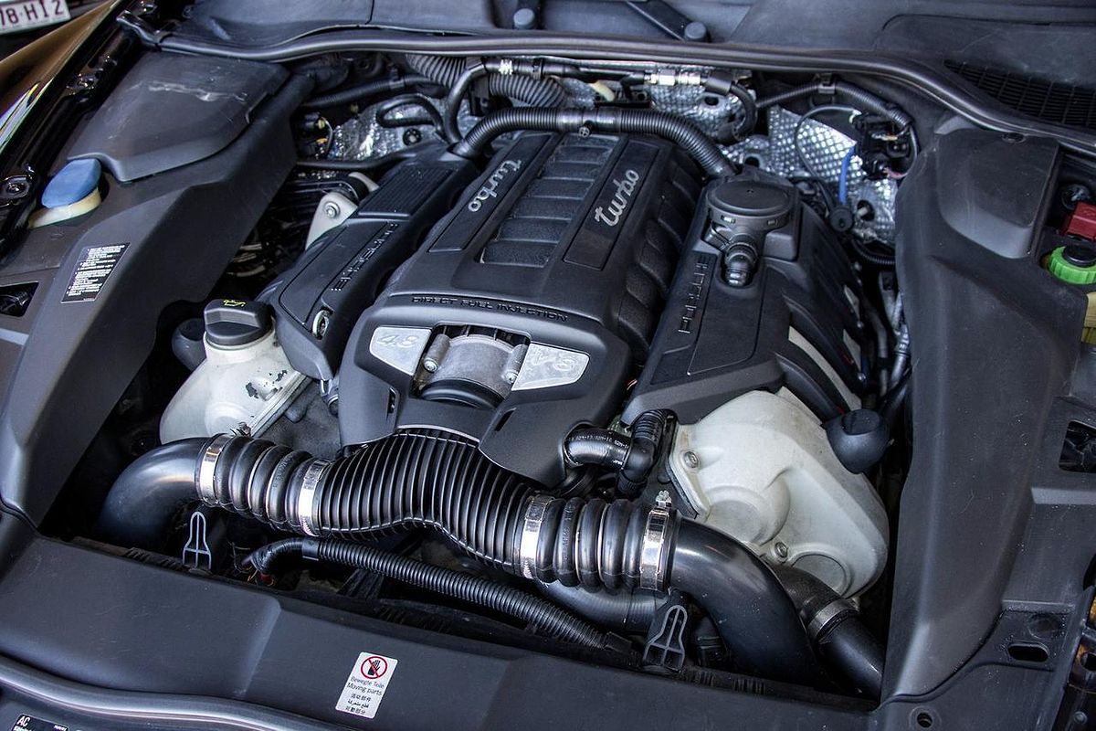 2010 Porsche Cayenne Turbo 9PA