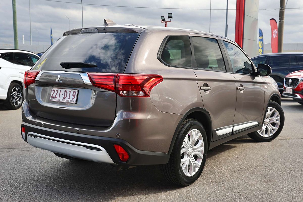 2021 Mitsubishi Outlander ES ZL