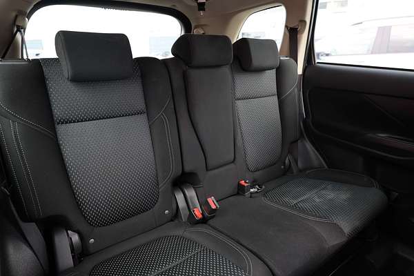 2021 Mitsubishi Outlander ES ZL