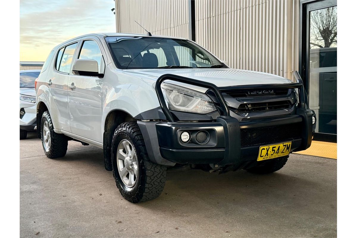 2020 Isuzu MU-X LS-M
