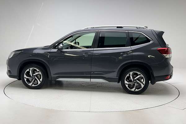 2022 Subaru Forester 2.5i-S S5