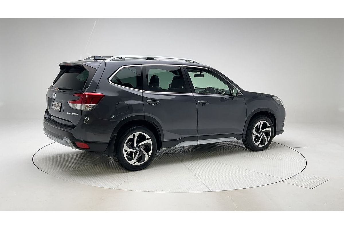2022 Subaru Forester 2.5i-S S5