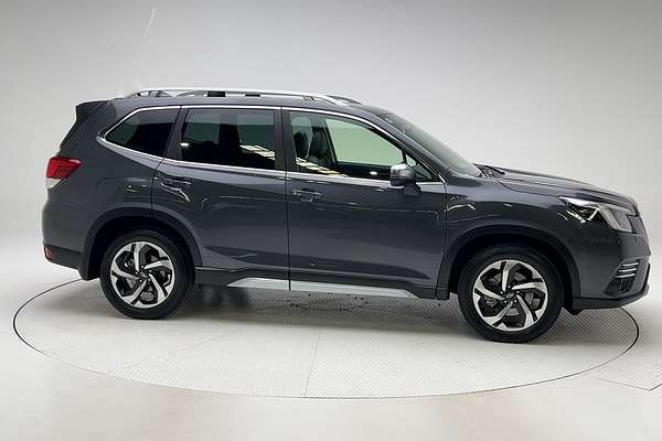 2022 Subaru Forester 2.5i-S S5