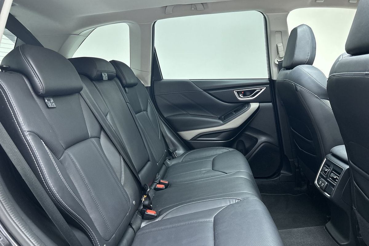 2022 Subaru Forester 2.5i-S S5