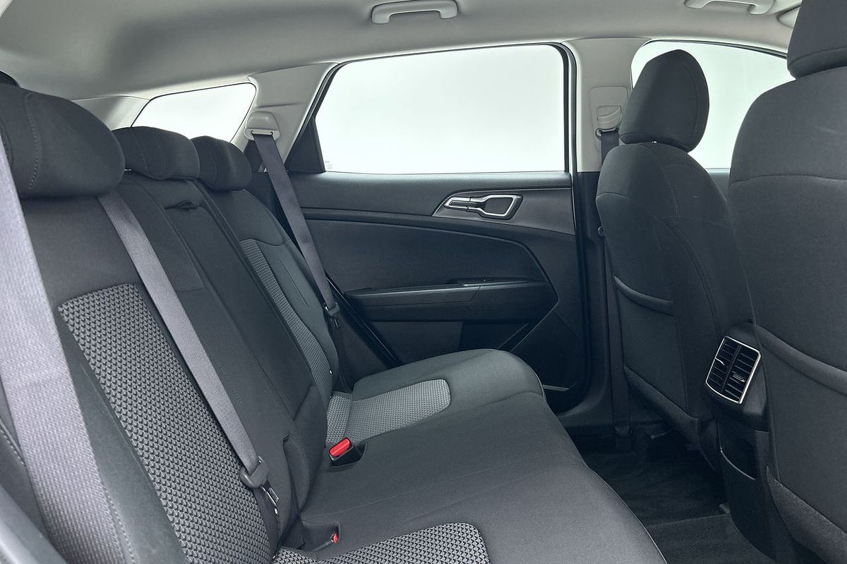 2024 Kia Sportage S NQ5