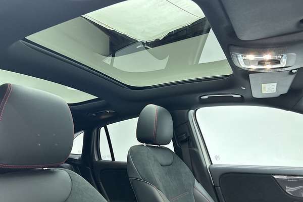 2022 Mercedes-Benz GLA-Class GLA200 H247