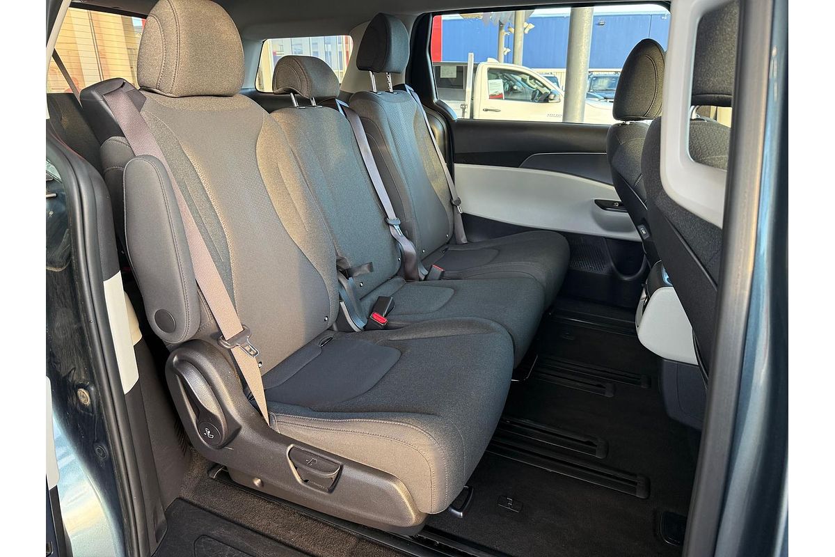 2023 Kia Carnival S KA4
