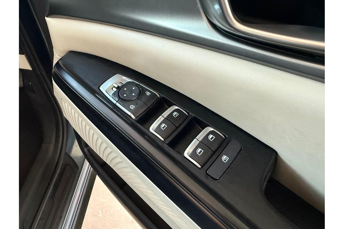 2023 Kia Carnival S KA4
