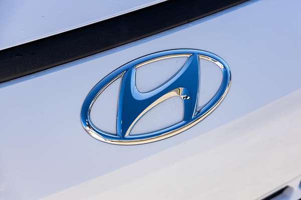 2022 Hyundai STARIA LOAD US4.V1
