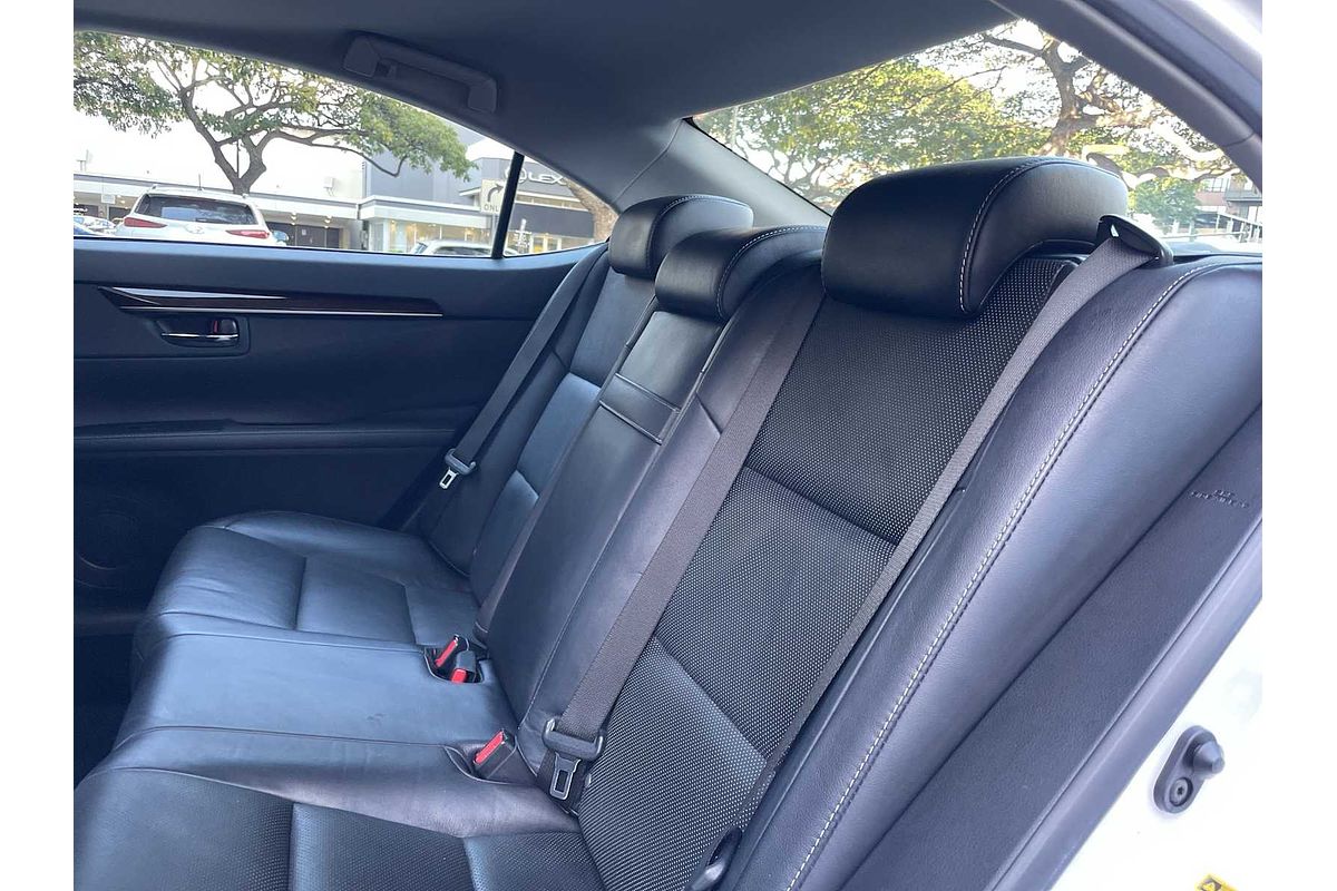 2014 Lexus ES