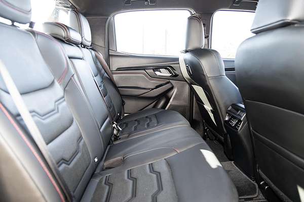 2023 Isuzu D-MAX X-TERRAIN 4X4