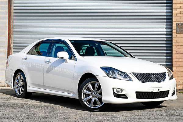 2010 Toyota Crown Athlete GRS204