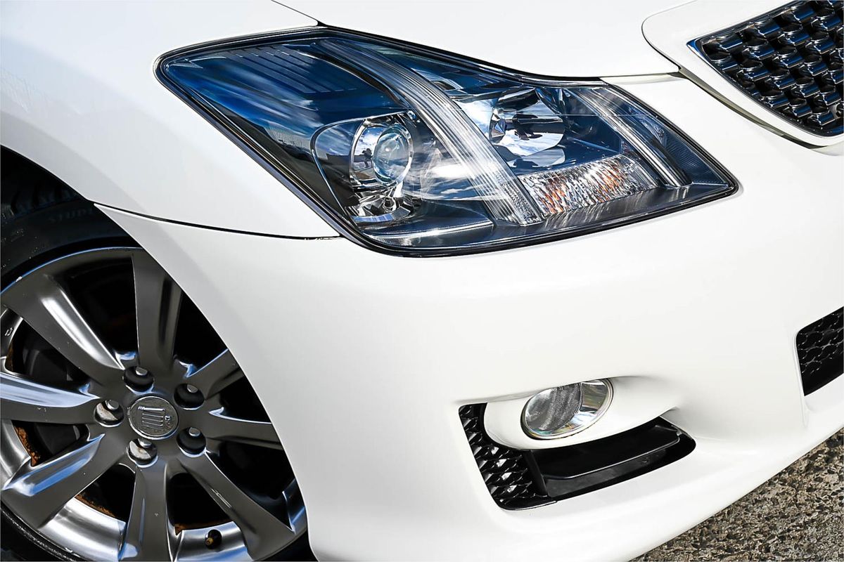 2010 Toyota Crown Athlete GRS204