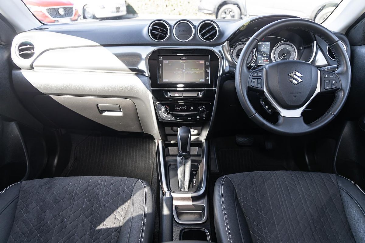 2023 Suzuki Vitara Turbo Shadow LY Series II
