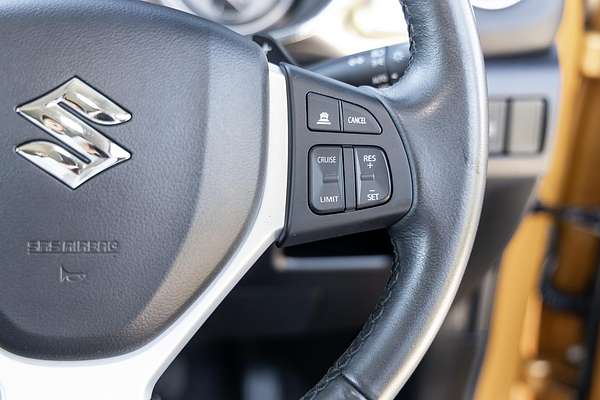 2023 Suzuki Vitara Turbo Shadow LY Series II
