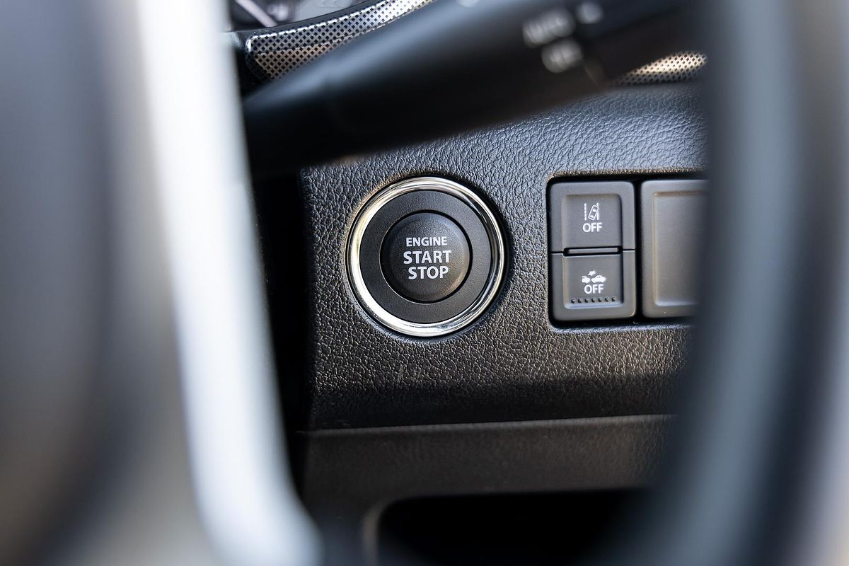 2023 Suzuki Vitara Turbo Shadow LY Series II