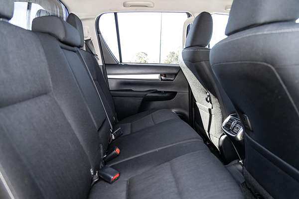 2020 Toyota Hilux SR5 GUN126R 4X4