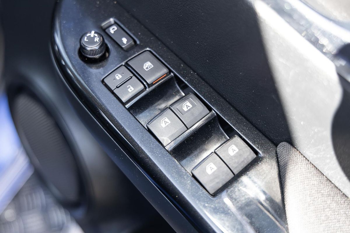 2020 Toyota Hilux SR5 GUN126R 4X4