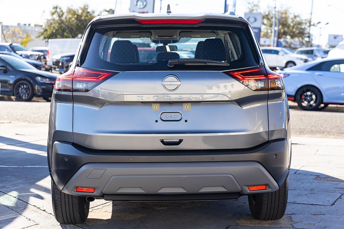 2024 Nissan X-TRAIL ST T33