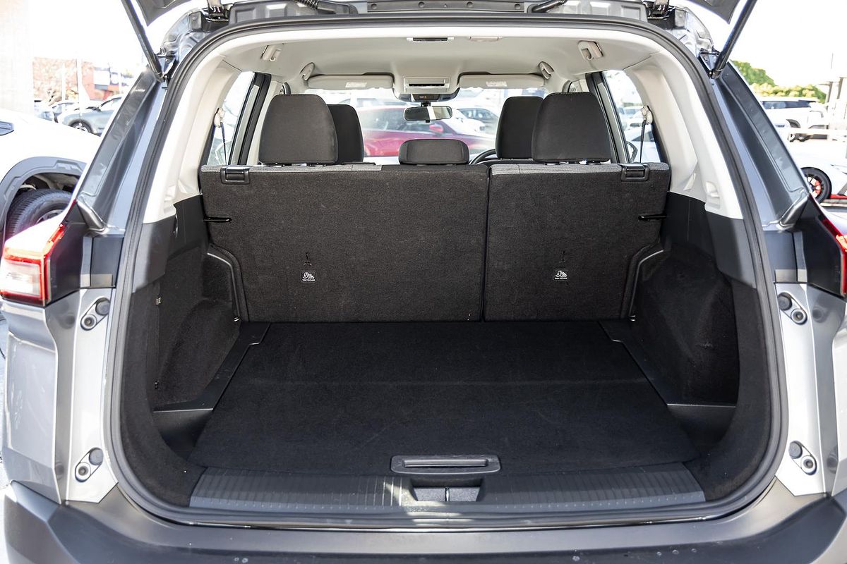 2024 Nissan X-TRAIL ST T33