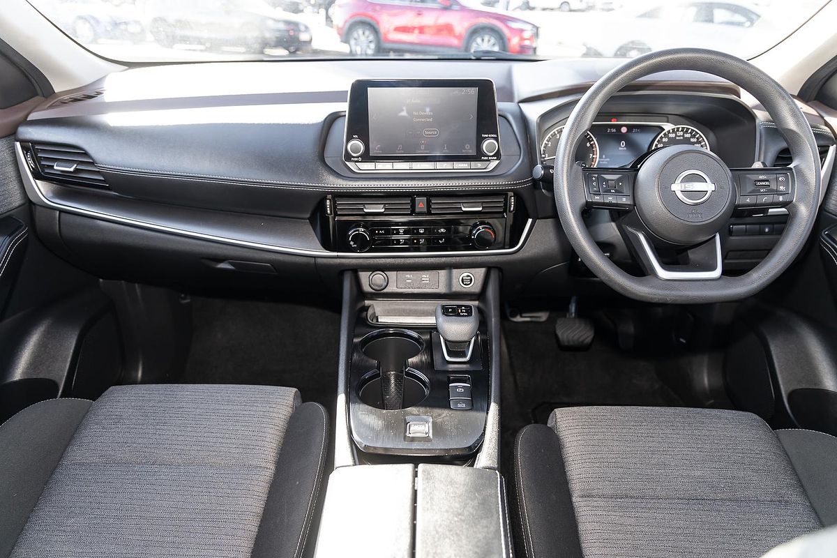 2024 Nissan X-TRAIL ST T33