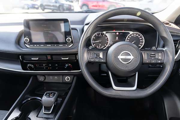 2024 Nissan X-TRAIL ST T33