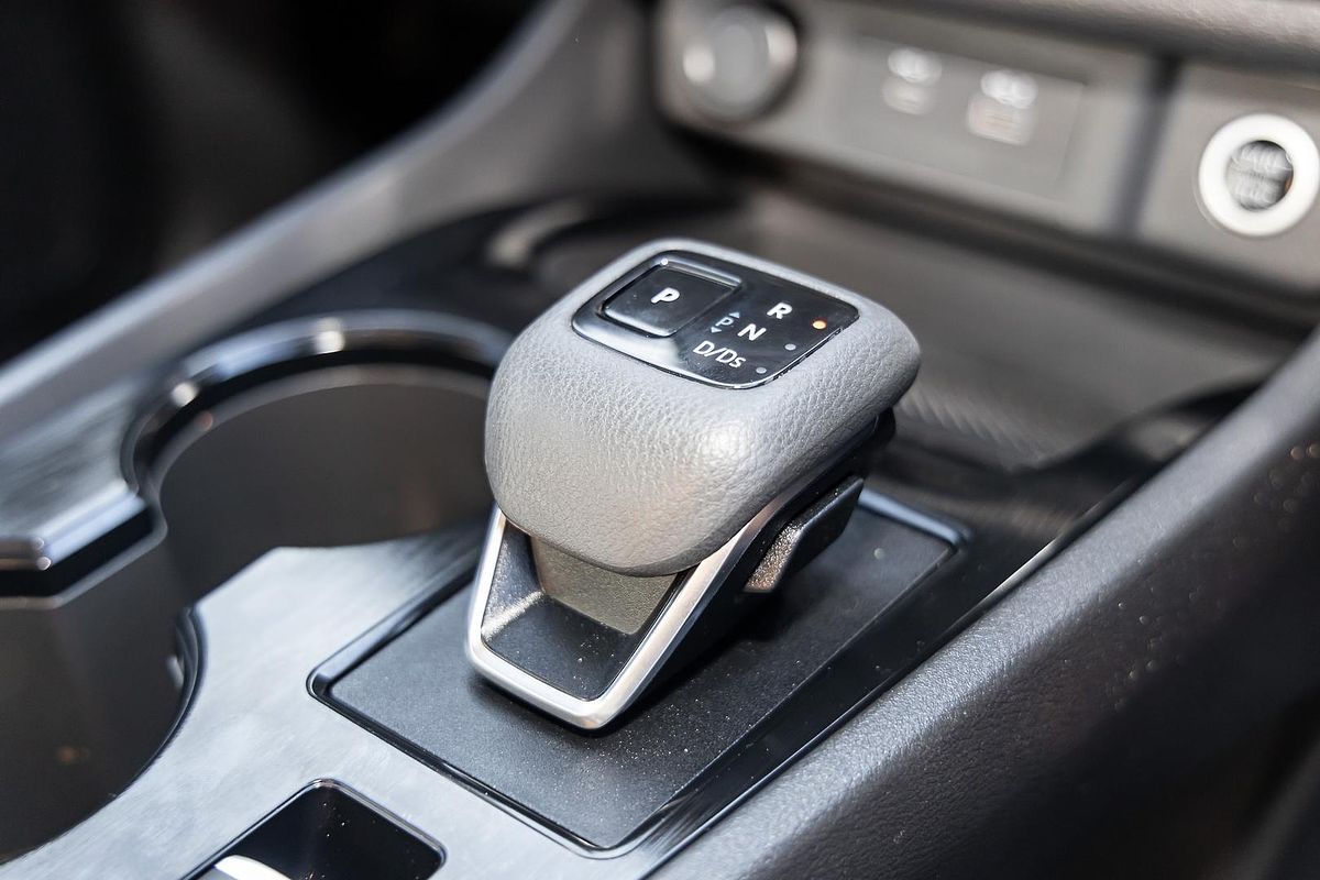 2024 Nissan X-TRAIL ST T33
