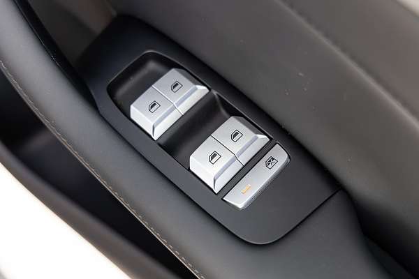 2025 MG MGS5 EV Excite 49 ZS3EM