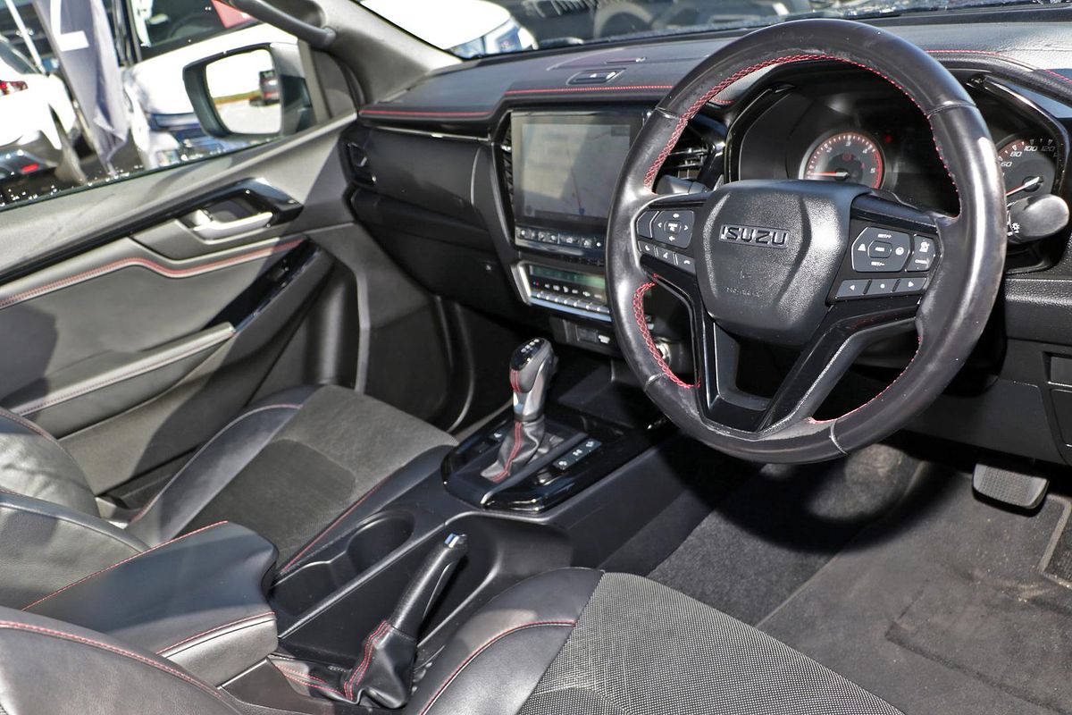 2022 Isuzu D-MAX X-TERRAIN 4X4