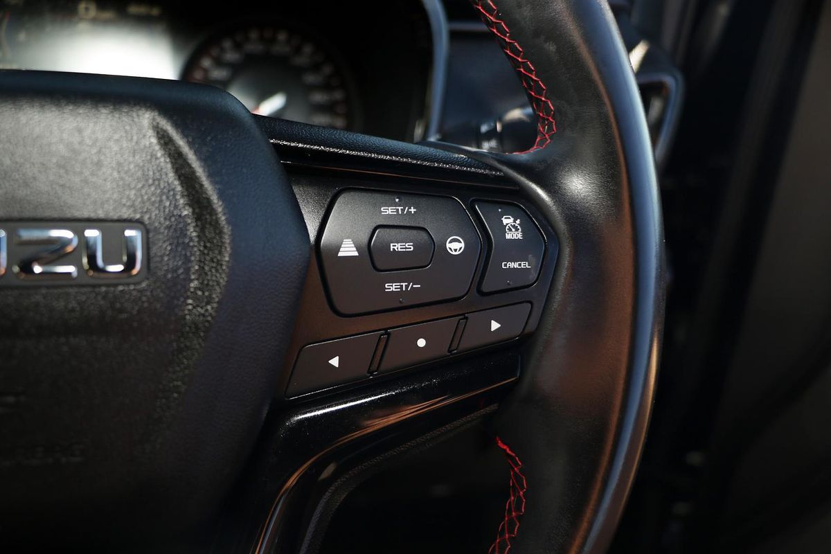 2022 Isuzu D-MAX X-TERRAIN 4X4