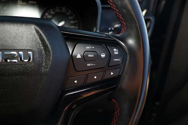 2022 Isuzu D-MAX X-TERRAIN 4X4