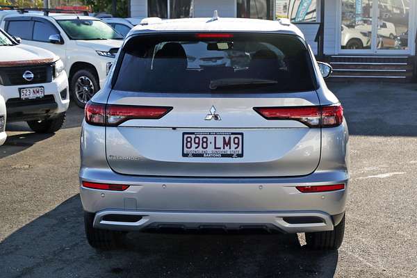 2024 Mitsubishi Outlander LS ZM