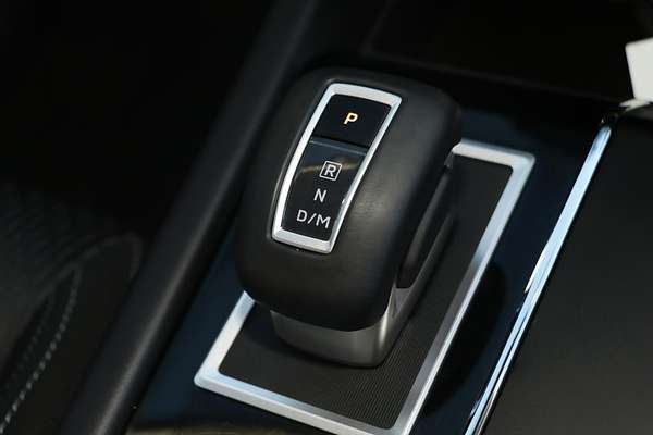 2024 Mitsubishi Outlander LS ZM
