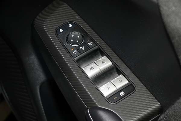 2024 Mitsubishi Outlander LS ZM