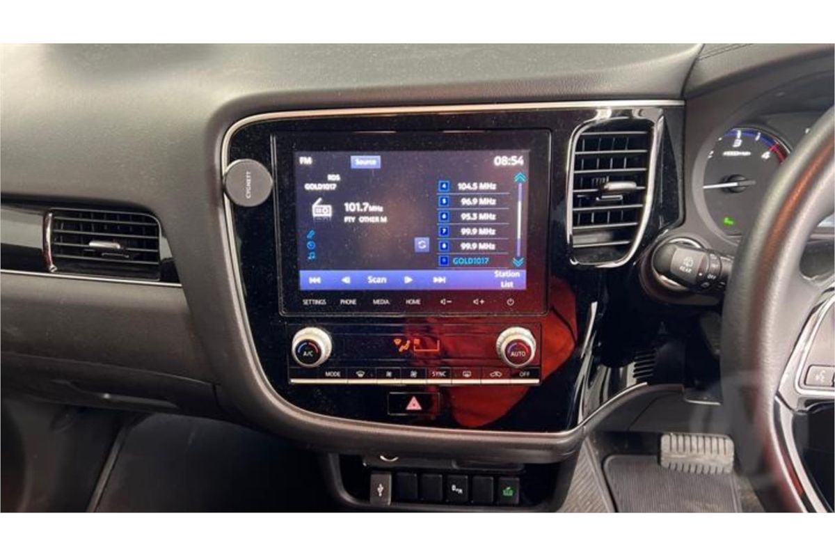 2020 Mitsubishi Outlander LS ZL