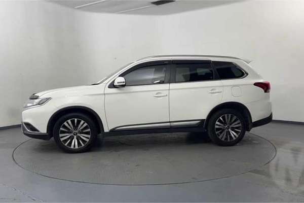 2020 Mitsubishi Outlander LS ZL