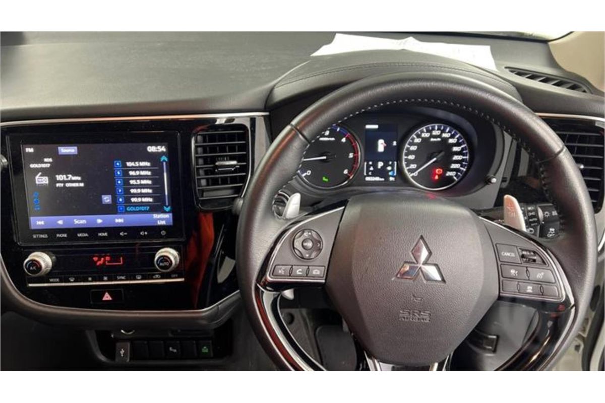 2020 Mitsubishi Outlander LS ZL