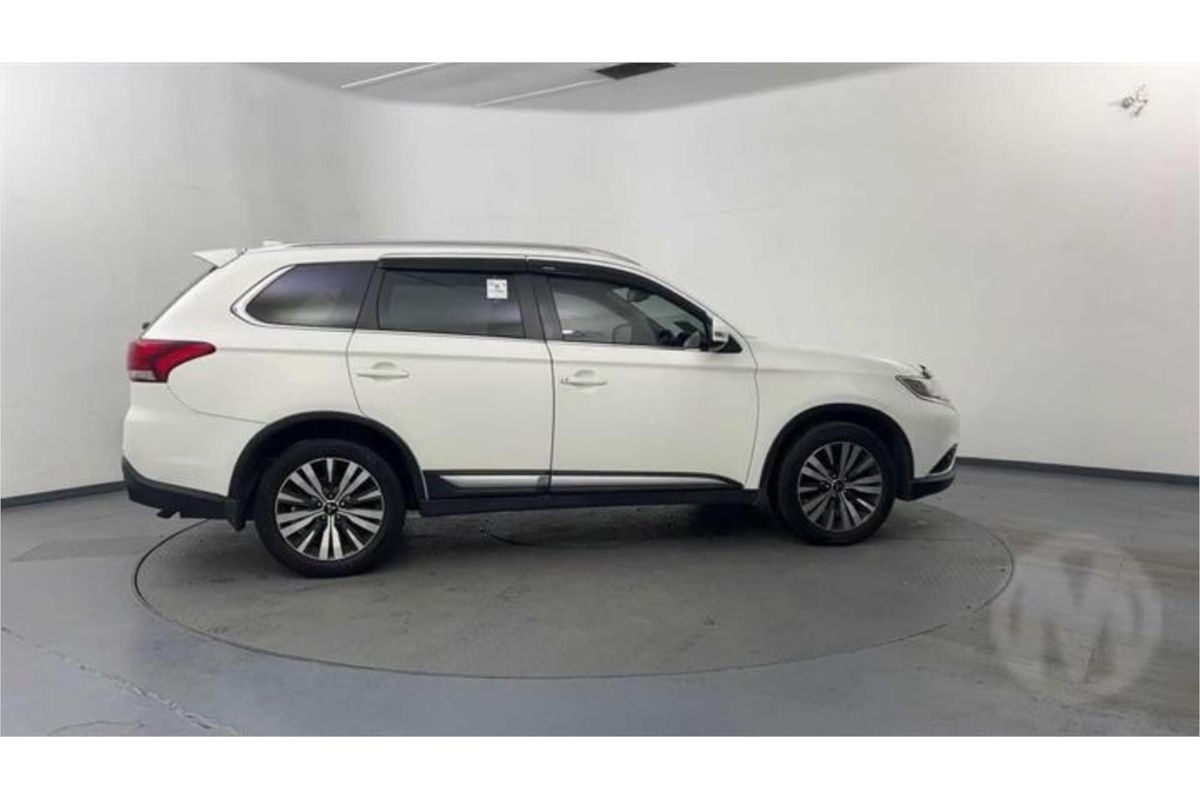 2020 Mitsubishi Outlander LS ZL