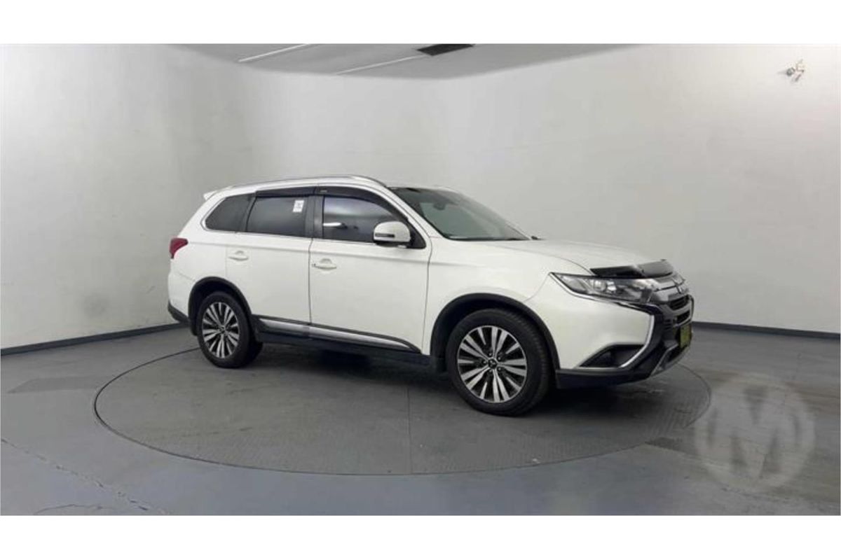 2020 Mitsubishi Outlander LS ZL