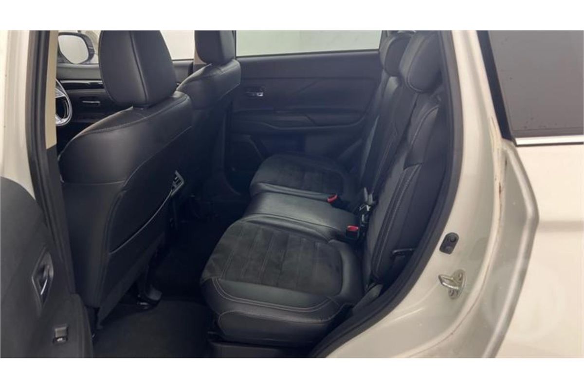 2020 Mitsubishi Outlander LS ZL