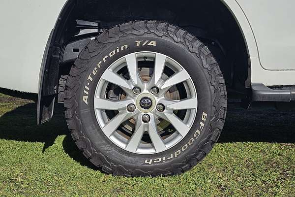 2017 Toyota Landcruiser VX VDJ200R