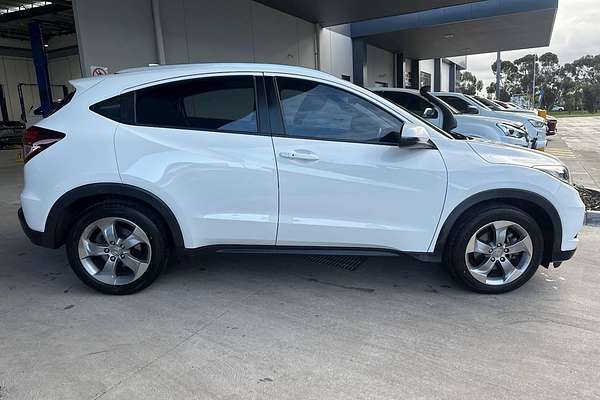 2017 Honda HR-V VTi-S